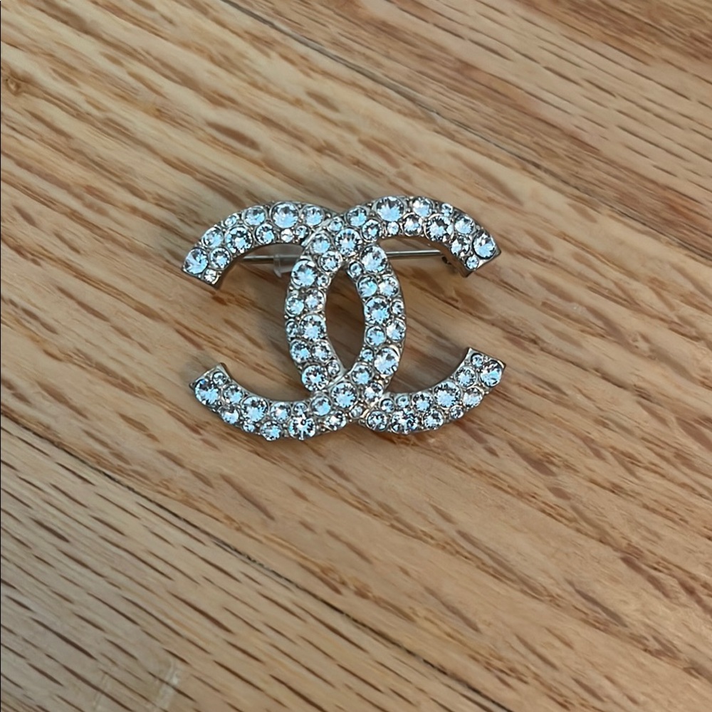 CHANEL Golden Crystal Pavé Brooch